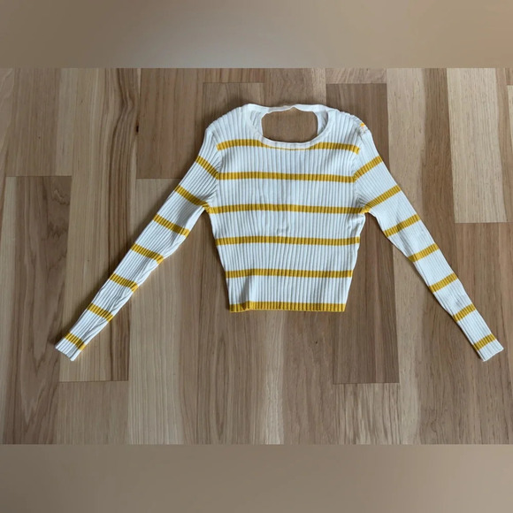 Lost + Wonder Sz XS ribbed crop lightweight sweater with cutout on back striped - Picture 11 of 13